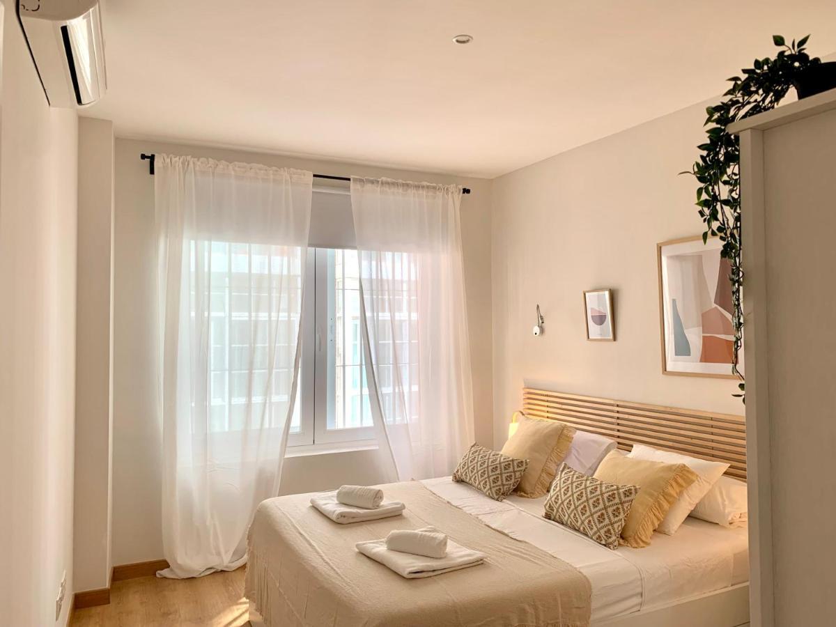 Homely Malaga Plaza Del Teatro מראה חיצוני תמונה