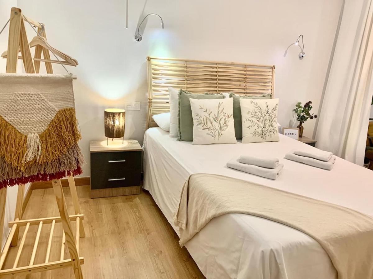 Homely Malaga Plaza Del Teatro מראה חיצוני תמונה